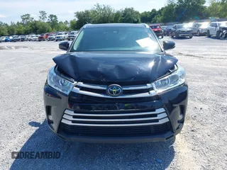 2018 Toyota Highlander SE with VIN 5TDKZRFH3JS549805, listed as a IAAI auction lot 42603465 with 85,547 mi miles and . Bid and sale history available at DreamBid. Image 12.