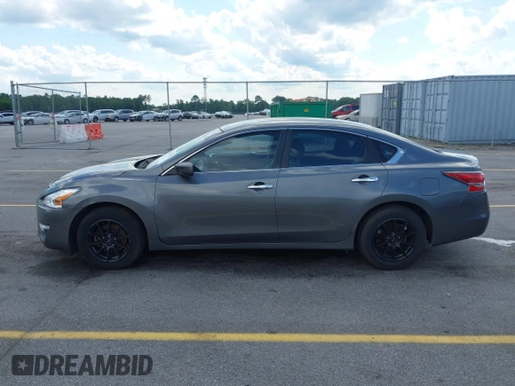 2015 Nissan Altima SL z VIN 1N4AL3AP6FN388118, wystawiony jako IAAI lot #42259597 z przebiegiem 136 644 mil mil oraz . Historia ofert i sprzedaży dostępna na DreamBid. Obrazek 14.