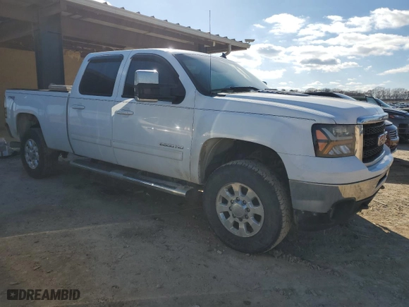 2011 GMC Sierra 2500HD SLT with VIN 1GT121C86BF128555, listed as a Copart auction lot 46121585 with 343,675 mi miles and Salvage Title. Bid and sale history available at carsss.com. Image 4.