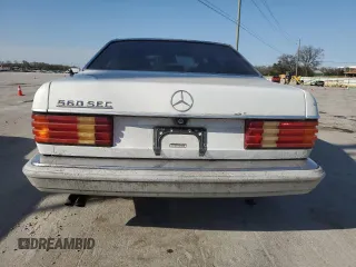 1990 Mercedes-Benz 560 with VIN WDBCA45E6LA553870, listed as a Copart auction lot 51666665 with 228,119 mi miles and Clean Title. Bid and sale history available at DreamBid. Image 6.