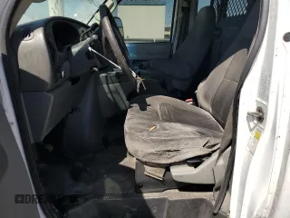 2007 Ford Econoline Cargo Commercial with VIN 1FTNE14W27DA67102, listed as a Copart auction lot 47770305 with 579,541 mi miles and Salvage Title. Bid and sale history available at DreamBid. Image 7.