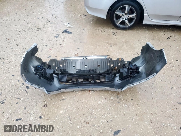 2012 Acura TSX Special Edition с VIN JH4CU2F83CC017158, выставлен на аукционе Copart как лот 57231615 с пробегом Не указан миль и Списание • Salvage title. История ставок и продаж доступна на DreamBid. Изображение 12.