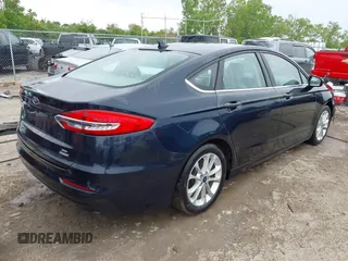 2020 Ford Fusion SE с VIN 3FA6P0LU4LR163314, выставлен на аукционе IAAI как лот 42351409 с пробегом 61 889 миль миль и . История ставок и продаж доступна на DreamBid. Изображение 4.