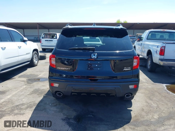 2021 Honda Passport Elite with VIN 5FNYF8H07MB003506, listed as a IAAI auction lot 42571906 with 42,323 mi miles and . Bid and sale history available at DreamBid. Image 17.