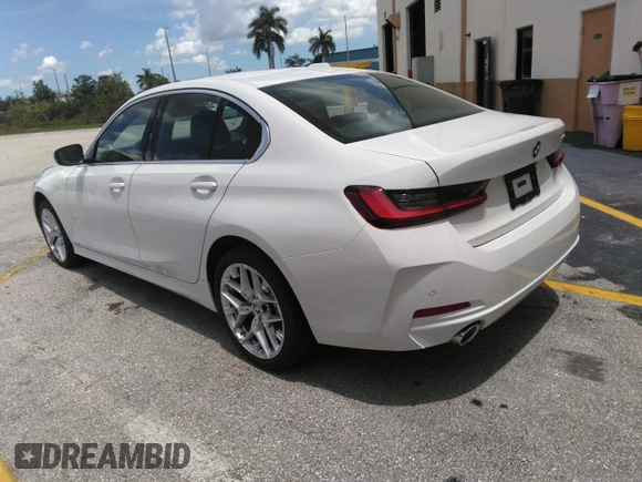 2025 BMW 3 Series 330i with VIN 3MW69CW02S8E96501, listed as a IAAI auction lot 42586210 with 10,953 mi miles and . Bid and sale history available at DreamBid. Image 3.