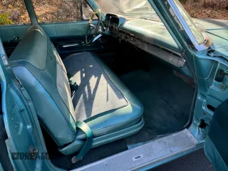 1964 Mercury Monterey z VIN 4W42Y537013, wystawiony jako Copart lot #79842704 z przebiegiem 30 729 mil mil oraz Tytuł czysty. Historia ofert i sprzedaży dostępna na DreamBid. Obrazek 5.