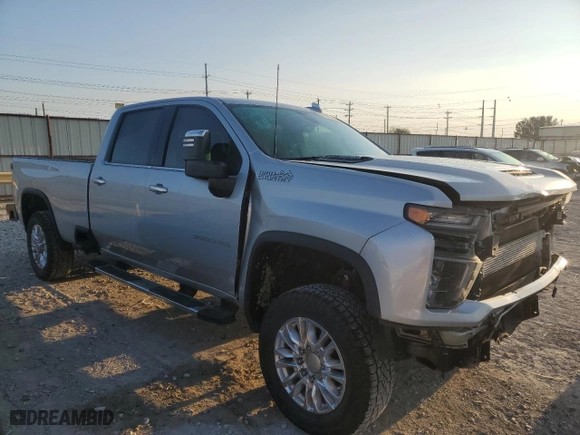 2020 Chevrolet Silverado 3500HD High Country with VIN 1GC4YVEYXLF156957, listed as a Copart auction lot 71217424 with 114,026 mi miles and Salvage Title. Bid and sale history available at carsss.com. Image 5.