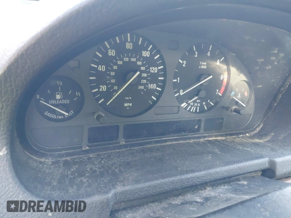 2000 BMW X5 with VIN WBAFB334XYLH02115, listed as a IAAI auction lot 39413915 with 1 mi miles. Bid and sale history available at carsss.com. Image 7.