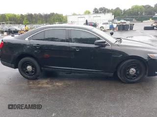 2015 Ford Police Interceptor с VIN 1FAHP2MK8FG154063, выставлен на аукционе IAAI как лот 39430358 с пробегом 97 337 миль миль и . История ставок и продаж доступна на DreamBid. Изображение 13.