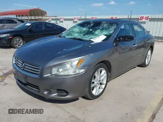 2014 Nissan Maxima S z VIN 1N4AA5AP5EC484642, wystawiony jako IAAI lot #42012492 z przebiegiem 109 413 mil mil oraz . Historia ofert i sprzedaży dostępna na DreamBid. Obrazek 18.