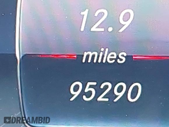 2018 Mercedes-Benz E 400 with VIN WDD1J6FB9JF015064, listed as a IAAI auction lot 42165914 with 95,290 mi miles and . Bid and sale history available at DreamBid. Image 16.