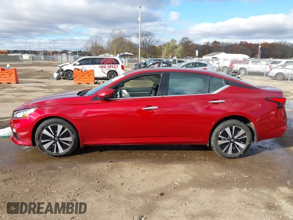 2020 Nissan Altima 2.5 SL with VIN 1N4BL4EW6LC142933, listed as a IAAI auction lot 40785653 with 26,097 mi miles. Bid and sale history available at carsss.com. Image 15.