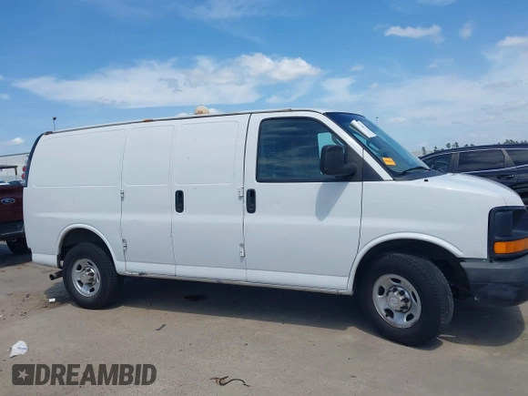 2016 Chevrolet Express Cargo Van with VIN 1GCWGAFF1G1259365, listed as a IAAI auction lot 42066824 with 279,250 mi miles. Bid and sale history available at carsss.com. Image 14.