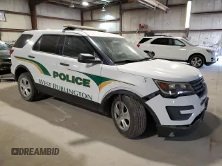 2016 Ford Utility Police Interceptor with VIN 1FM5K8AR4GGC26051, listed as a Copart auction lot 66095104 with 103,324 mi miles and Salvage Title. Bid and sale history available at carsss.com. Image 4.
