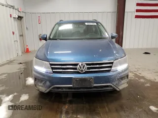2018 Volkswagen Tiguan S z VIN 3VV0B7AX9JM034033, wystawiony jako Copart lot #43441295 z przebiegiem 127 719 mil mil oraz Szkoda całkowita • Salvage title. Historia ofert i sprzedaży dostępna na DreamBid. Obrazek 5.