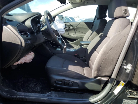 2020 Chevrolet Malibu RS with VIN 1G1ZG5ST0LF120401, listed as a Copart auction lot 47270375 with 30,688 mi miles and Salvage Title. Bid and sale history available at carsss.com. Image 7.