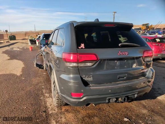 2018 Jeep Grand Cherokee Trailhawk with VIN 1C4RJFLT6JC328715, listed as a Copart auction lot 49987175 with 105,515 mi miles and Salvage Title. Bid and sale history available at carsss.com. Image 15.
