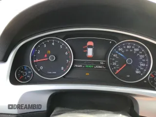 2012 Volkswagen Touareg с VIN WVGEG9BP1CD007581, выставлен на аукционе Copart как лот 47958355 с пробегом 79 649 миль миль и Списание • Salvage title. История ставок и продаж доступна на DreamBid. Изображение 9.