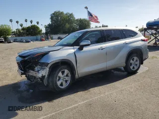 2022 Toyota Highlander LE with VIN 5TDBZRBH2NS183959, listed as a Copart auction lot 49261773 with 38,555 mi miles and . Bid and sale history available at DreamBid. Image 1.