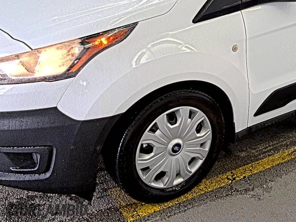 2020 Ford Transit Connect XL z VIN NM0LS7E24L1481506, wystawiony jako IAAI lot #42703132 z przebiegiem 62 368 mil mil oraz . Historia ofert i sprzedaży dostępna na DreamBid. Obrazek 9.