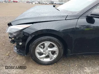 2023 Hyundai Elantra SE z VIN KMHLL4AG1PU547297, wystawiony jako IAAI lot #42080475 z przebiegiem 20 355 mil mil oraz . Historia ofert i sprzedaży dostępna na DreamBid. Obrazek 19.