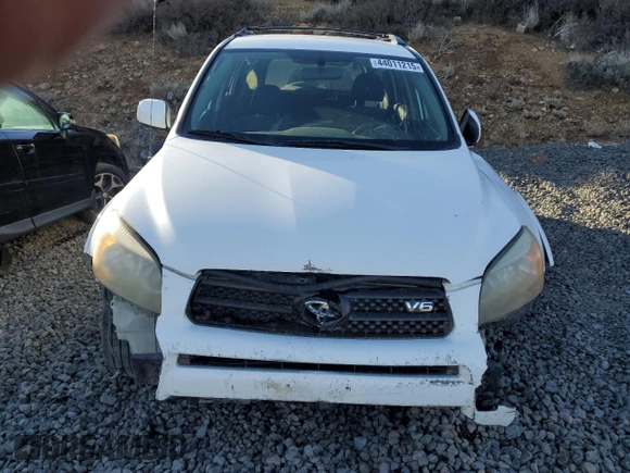 2006 Toyota RAV4 Sport with VIN JTMBK32V165001389, listed as a Copart auction lot 44011215 with 167,530 mi miles and Clean Title. Bid and sale history available at carsss.com. Image 5.