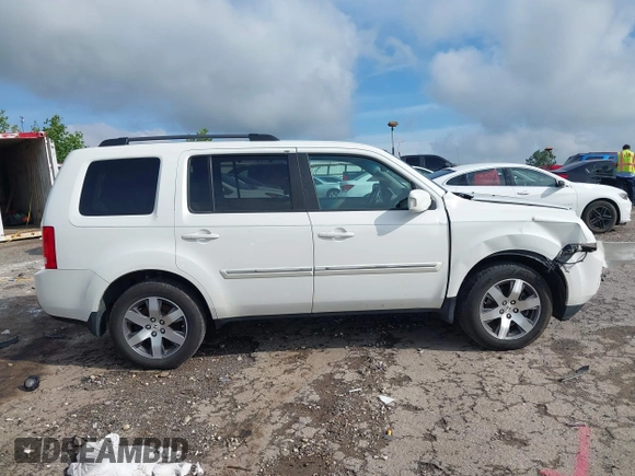2013 Honda Pilot Touring z VIN 5FNYF4H99DB017351, wystawiony jako IAAI lot #42355167 z przebiegiem 122 191 mil mil oraz . Historia ofert i sprzedaży dostępna na DreamBid. Obrazek 13.