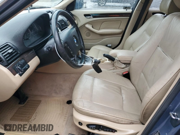 2001 BMW 3 Series 330i with VIN WBAAV53481JS91616, listed as a Copart auction lot 42105495 with 239,514 mi miles and Salvage Title. Bid and sale history available at carsss.com. Image 7.