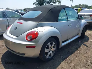 2006 Volkswagen Beetle with VIN 3VWRG31Y36M319727, listed as a IAAI auction lot 42845632 with 103,808 mi miles and . Bid and sale history available at DreamBid. Image 4.