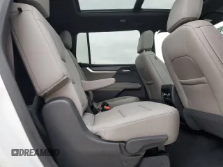 2024 GMC Acadia FWD Elevation z VIN 1GKENKKS6RJ218506, wystawiony jako Copart lot #88293895 z przebiegiem 2260 mil mil oraz Szkoda całkowita • Salvage title. Historia ofert i sprzedaży dostępna na DreamBid. Obrazek 11.