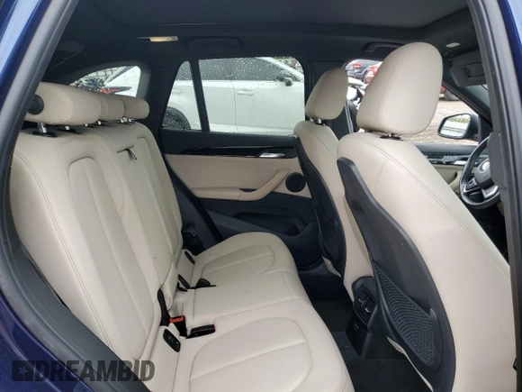 2018 BMW X1 sDrive28i with VIN WBXHU7C33J3F04439, listed as a Copart auction lot 45034033 with 28,091 mi miles. Bid and sale history available at carsss.com. Image 11.