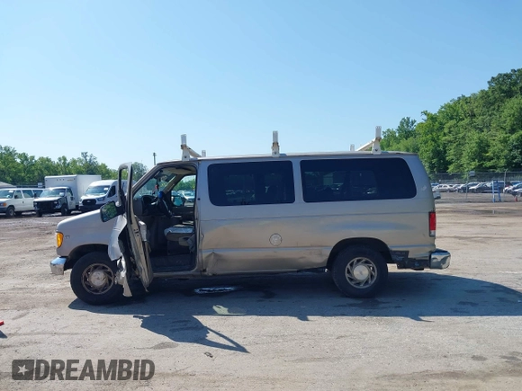 2001 Ford Econoline Passenger XL with VIN 1FMRE11L31HB54160, listed as a IAAI auction lot 42541595 with 275,169 mi miles and . Bid and sale history available at DreamBid. Image 13.