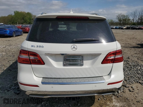 2015 Mercedes-Benz M ML 350 with VIN 4JGDA5JB1FA569935, listed as a Copart auction lot 53106585 with 26,400 mi miles and Salvage Title. Bid and sale history available at carsss.com. Image 6.