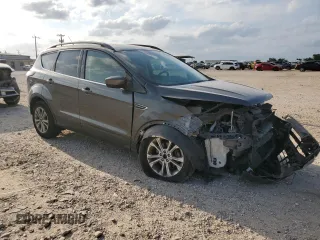 2017 Ford Escape SE with VIN 1FMCU0GD7HUD93215, listed as a Copart auction lot 54966295 with 153,704 mi miles and Salvage Title. Bid and sale history available at DreamBid. Image 4.