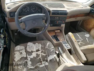 1994 BMW 5 Series 525i z VIN WBAHD632XRGK40231, wystawiony jako Copart lot #59364145 z przebiegiem Nie podano mil oraz Czysty tytuł • Clean title. Historia ofert i sprzedaży dostępna na DreamBid. Obrazek 8.