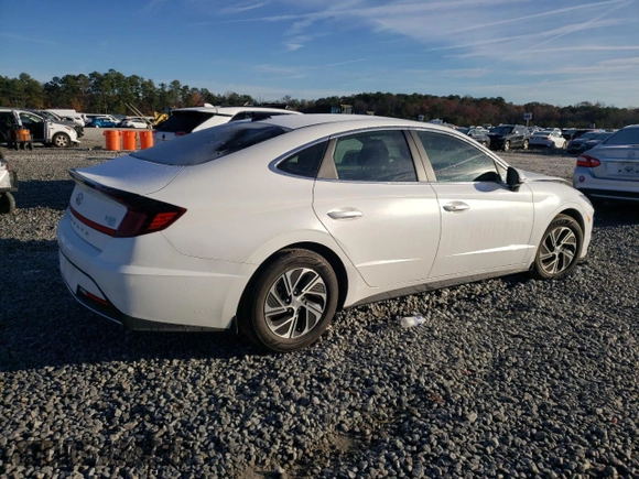 2022 Hyundai Sonata Hybrid Blue with VIN KMHL24JJ1NA037920, listed as a Copart auction lot 84600364 with 42,393 mi miles and Salvage Title. Bid and sale history available at carsss.com. Image 3.