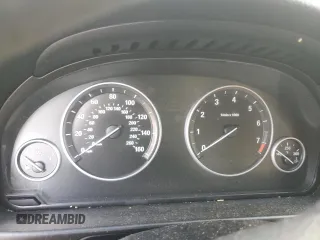 2012 BMW 5 Series 528i xDrive z VIN WBAXH5C50CDW04329, wystawiony jako Copart lot #84813424 z przebiegiem Nie podano mil oraz Szkoda całkowita • Salvage title. Historia ofert i sprzedaży dostępna na DreamBid. Obrazek 9.