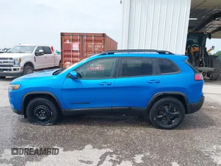 2020 Jeep Cherokee Altitude with VIN 1C4PJMLX7LD524514, listed as a IAAI auction lot 42398590 with 167,686 mi miles and . Bid and sale history available at DreamBid. Image 14.