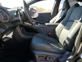 2023 Subaru Solterra Premium с VIN JTMABABA9PA022349, выставлен на аукционе Copart как лот 73167143 с пробегом 1 199 миль миль и . История ставок и продаж доступна на DreamBid. Изображение 7.