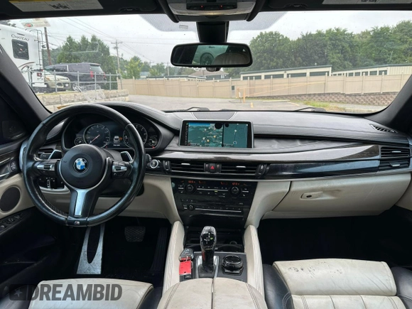 2015 BMW X6 xDrive50i with VIN 5UXKU6C59F0F93634, listed as a Copart auction lot 68158794 with 109,923 mi miles and Clean Title. Bid and sale history available at carsss.com. Image 7.