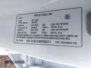 2025 Tesla Model 3 Long Range z VIN 5YJ3E1EB9SF885771, wystawiony jako IAAI lot #42158734 z przebiegiem 3480 mil mil oraz . Historia ofert i sprzedaży dostępna na DreamBid. Obrazek 9.