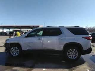 2020 Chevrolet Traverse LT Cloth with VIN 1GNERGKWXLJ112767, listed as a IAAI auction lot 41617752 with 195,043 mi miles. Bid and sale history available at carsss.com. Image 14.