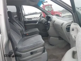 1996 Dodge Caravan Sport with VIN 2B4GP4436TR674232, listed as a IAAI auction lot 40867647 with Not Provided miles and . Bid and sale history available at carsss.com. Image 5.