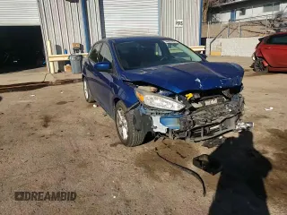 2018 Ford Focus SE z VIN 1FADP3F2XJL327387, wystawiony jako Copart lot #46927835 z przebiegiem 61 707 mil mil oraz Szkoda całkowita • Salvage title. Historia ofert i sprzedaży dostępna na DreamBid. Obrazek 10.