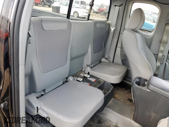 2013 Toyota Tacoma PreRunner z VIN 5TFTU4GN0DX031305, wystawiony jako Copart lot #59178105 z przebiegiem 161 060 mil mil oraz Szkoda całkowita • Salvage title. Historia ofert i sprzedaży dostępna na DreamBid. Obrazek 10.