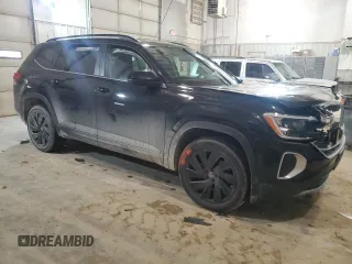 2024 Volkswagen Atlas SE z VIN 1V2HR2CA0RC598335, wystawiony jako Copart lot #44820295 z przebiegiem 4 621 mil mil oraz Szkoda całkowita • Salvage title. Historia ofert i sprzedaży dostępna na DreamBid. Obrazek 4.