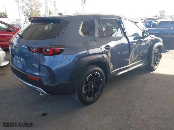 2025 Mazda CX-50 2.5 Turbo with VIN 7MMVABXY4SN329154, listed as a IAAI auction lot 41425661 with 391 mi miles. Bid and sale history available at carsss.com. Image 4.