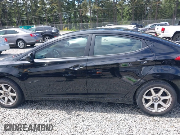 2012 Hyundai Elantra Limited z VIN KMHDH4AE0CU363189, wystawiony jako IAAI lot #42249459 z przebiegiem 121 470 mil mil oraz . Historia ofert i sprzedaży dostępna na DreamBid. Obrazek 15.