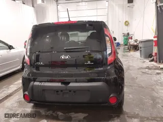 2015 Kia Soul with VIN KNDJN2A2XF7117795, listed as a IAAI auction lot 41977970 with 139,025 mi miles. Bid and sale history available at carsss.com. Image 16.