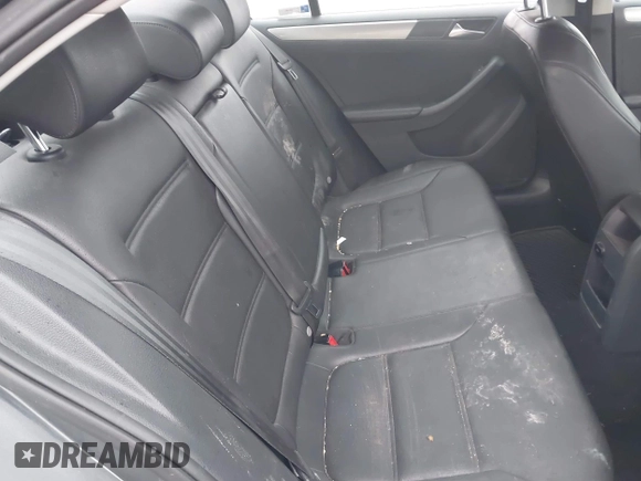 2015 Volkswagen Jetta SE with VIN 3VWD07AJ4FM306977, listed as a IAAI auction lot 41719328 with 105,680 mi miles and . Bid and sale history available at DreamBid. Image 8.